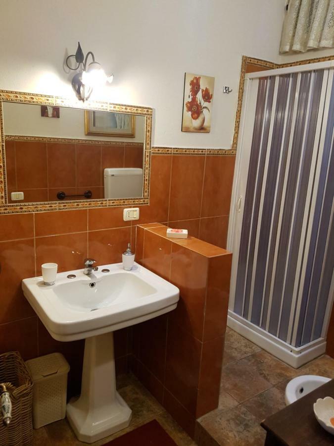 " Sicilian Cottage " Apartment Old Historic Center Палермо Екстериор снимка